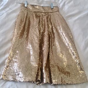 Gold sequins midi skirt with pockets!
